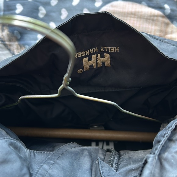 helly hansen shell - Picture 3 of 5